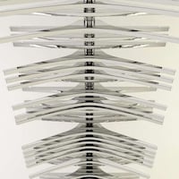Hookless Hangers Image 4