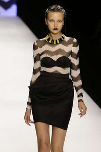 Outrageous Neo-Pop Prints Image 7