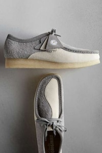 Waved Graphic Moccasin Shoes Image 3