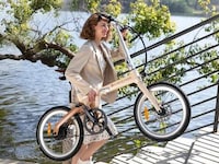 Crowdfunded Foldable Carbon Bikes