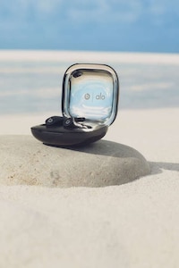 Singer-Endorsed Wireless Earbuds Image 2