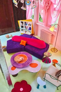 French Craft-Honoring Bold Homes Image 4