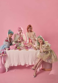 Whimsical Semi-Permanent Hair Dyes Image 3