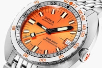 Ultra-Compact Diver Timepieces Image 2