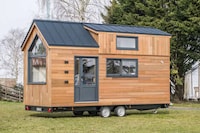 Cedar Finished Portable Houses Image 2