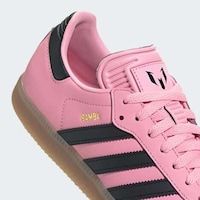 Athlete-Collaborative Vibrant Footwear Image 1