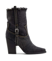 Festival-Ready Footwear Series Image 3