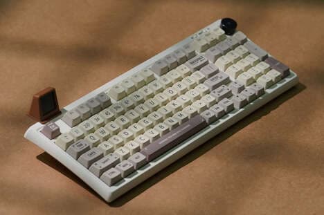 Mini-Display Retro Mechanical Keyboards