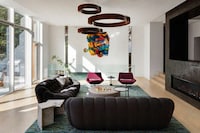 History-Honoring Dynamic Bright Homes Image 3