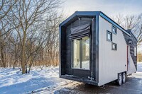 Versatile Interior Compact Homes Image 3