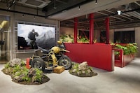 Contemporary interactive workspaces Image 6