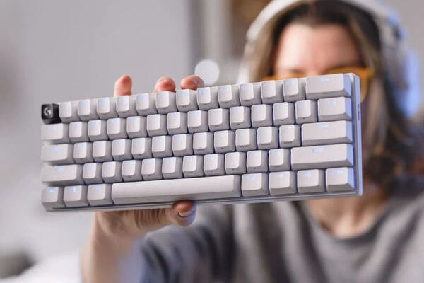 Ultra-Compact Gamer Keyboards: The Logitech G PRO X 60 Lightspeed Has ...