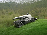 Auto-Mulching Robotic Lawnmowers Image 3