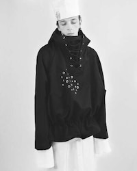 Spring-Centric Outerwear Collections Image 3