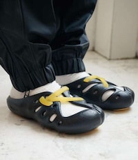 Unisex Comfortable Perforated Footwear