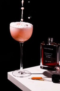 Premium Cocktail Bitters Image 2