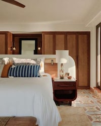 Renovated Luxe Resort Hotels Image 1