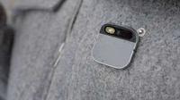 AI-Fueled Wearable Pins Image 1