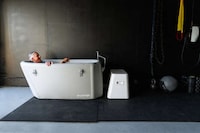 Inflatable Cold Plunge Tubs Image 1