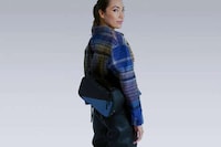 Shapeshifting Tech Sling Bags Image 2