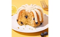 Citrusy Springtime Bundt Cakes Image 1