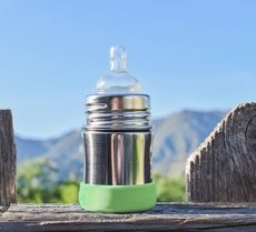 Sustainable Reusable Baby Bottles Article Thubnail