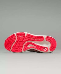 Olympics-Inspired Running Shoes Image 7