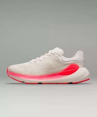 Olympics-Inspired Running Shoes Image 8