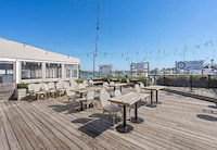 High-End Seafood Restaurants Image 1