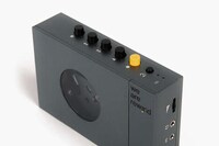 Minimalist Wireless Cassette Players Image 3
