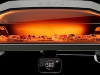 Dual-Zone Cooking Pizza Ovens Image 3