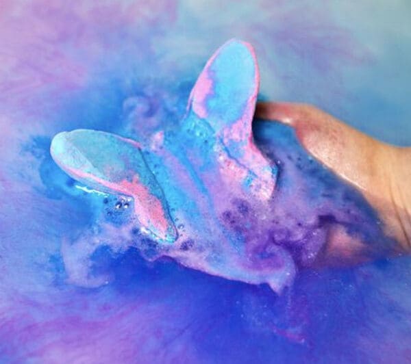 25 Multi-Sensory Bath Bombs