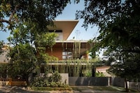 Planted Balcony Home Designs Image 3