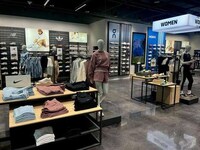 Next-Gen Sneaker Stores Image 3