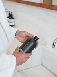 Detoxifying Charcoal Mouthwashes Image 2