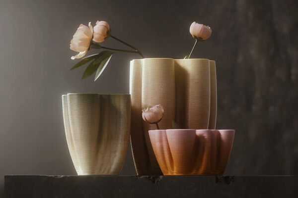 AI-Developed 3D-Printed Vases Image 2
