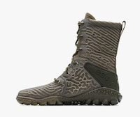 Dynamic Glowing Trail Boots Image 3