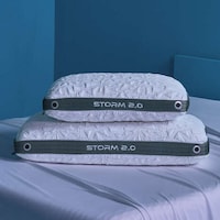 King-Size Cooling Pillows Image 1