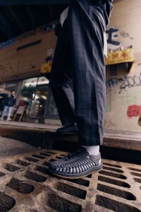 Limited-Edition Urban Sneakers Image 1