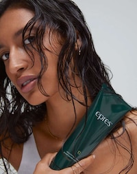 High-Performance Everyday Haircare Image 5