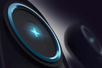 Ergonomic Minimalist Gaming Controllers Image 3