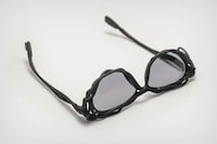 Haute Hinge-Free Eyewear Image 3