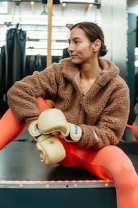 Hybrid Women's Boxing Gloves Image 1