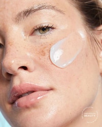 Encapsulated Niacinamide Moisturizers Image 1