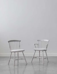 Retrospective Chair Exhibits Image 6