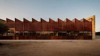 Corrugated Winery Sawtooth Roofs Image 3