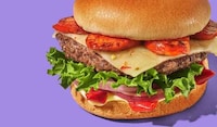 Spicy Cheddar Cheeseburgers Image 1