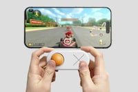 Minimalist Mobile Gaming Controllers Image 1