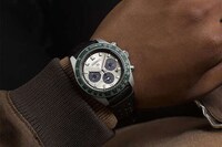 70s-Style Motorsports Timepieces Image 2