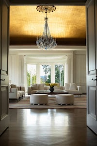 Artful Inaugural Design Fairs Image 3